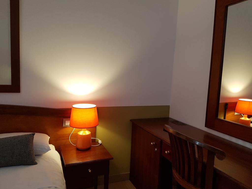 Hostal Lk Barcelona Exteriér fotografie